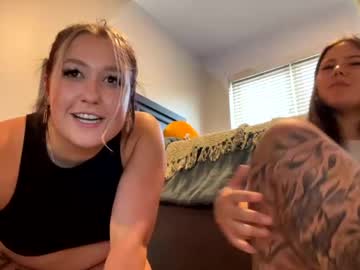girl Sex Cam Girls That Love To Be On Top with tatted_and_bratted