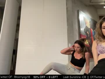 girl Sex Cam Girls That Love To Be On Top with leahsunshine