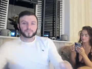 couple Sex Cam Girls That Love To Be On Top with jennanjake_uk