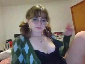 girl Sex Cam Girls That Love To Be On Top with miss_miseryxo