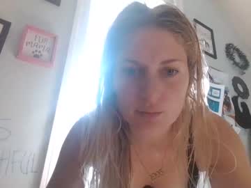 girl Sex Cam Girls That Love To Be On Top with beachgirl304