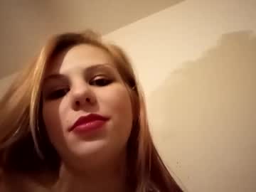 couple Sex Cam Girls That Love To Be On Top with lilmamaanne420