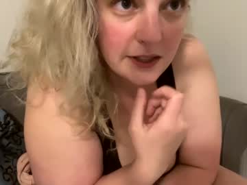 girl Sex Cam Girls That Love To Be On Top with secretmama91
