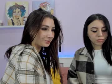 couple Sex Cam Girls That Love To Be On Top with emilycarton