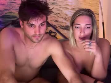 couple Sex Cam Girls That Love To Be On Top with ashtonbutcher
