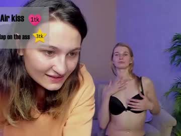 girl Sex Cam Girls That Love To Be On Top with emily_browen
