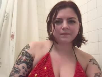 girl Sex Cam Girls That Love To Be On Top with triplegredhead