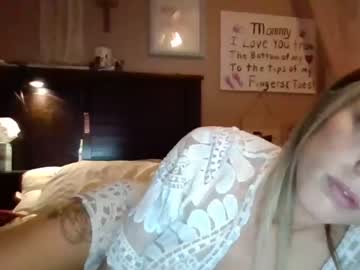 girl Sex Cam Girls That Love To Be On Top with katybaby94