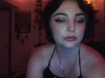 girl Sex Cam Girls That Love To Be On Top with mazzy_moon