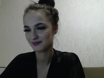 couple Sex Cam Girls That Love To Be On Top with lovely_milka