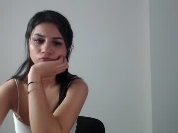 girl Sex Cam Girls That Love To Be On Top with angelina_jolie_18