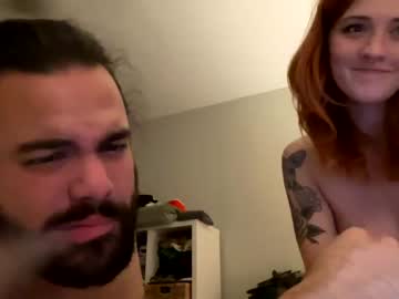 couple Sex Cam Girls That Love To Be On Top with peachesandcream222