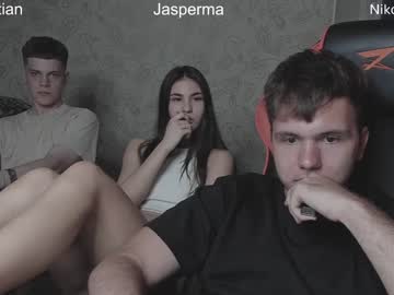 couple Sex Cam Girls That Love To Be On Top with jasperma_narotik
