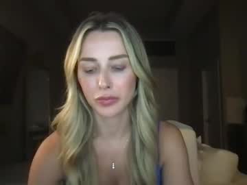 girl Sex Cam Girls That Love To Be On Top with kassi_kakes