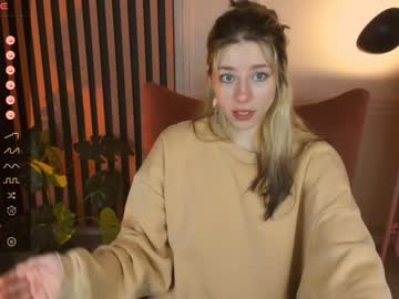 couple Sex Cam Girls That Love To Be On Top with mary_leep