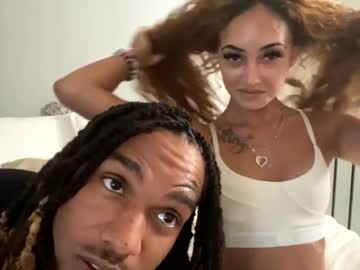couple Sex Cam Girls That Love To Be On Top with jazii_dadon