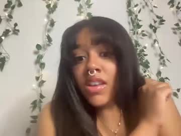 girl Sex Cam Girls That Love To Be On Top with princesskhaleesinf