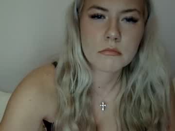 girl Sex Cam Girls That Love To Be On Top with xprettyinpinkx
