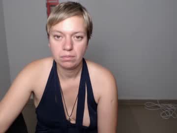 girl Sex Cam Girls That Love To Be On Top with sabrinaaa_cler