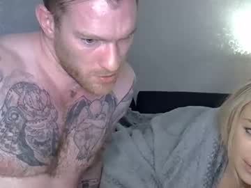 couple Sex Cam Girls That Love To Be On Top with mikeandhannah