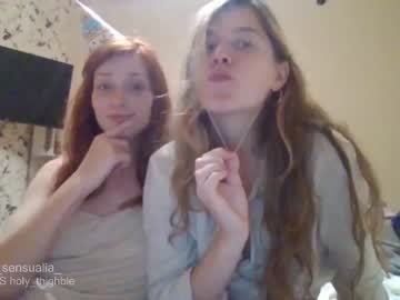 couple Sex Cam Girls That Love To Be On Top with holy_thighble