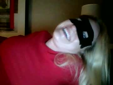 girl Sex Cam Girls That Love To Be On Top with ducttappedblondief