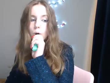 girl Sex Cam Girls That Love To Be On Top with mija_mari