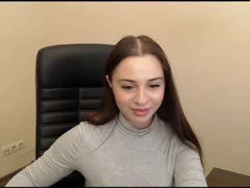 girl Sex Cam Girls That Love To Be On Top with milllie_brown