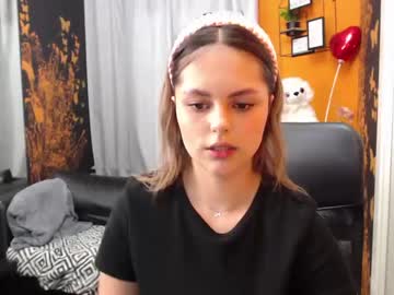 girl Sex Cam Girls That Love To Be On Top with simply_lily