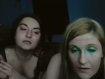 couple Sex Cam Girls That Love To Be On Top with purplekitty1111