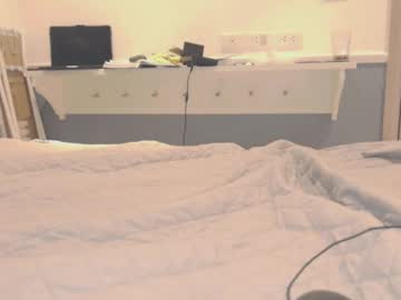 couple Sex Cam Girls That Love To Be On Top with off_slav3ry