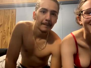 couple Sex Cam Girls That Love To Be On Top with ykwho145