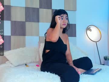 girl Sex Cam Girls That Love To Be On Top with yasmyndevi