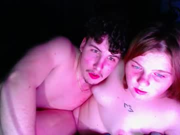 couple Sex Cam Girls That Love To Be On Top with gdfunhouse