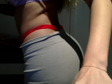 girl Sex Cam Girls That Love To Be On Top with bellafoxxx22