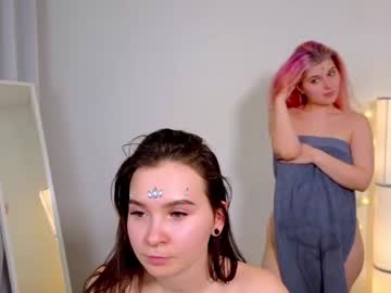 couple Sex Cam Girls That Love To Be On Top with aurora_glamorous