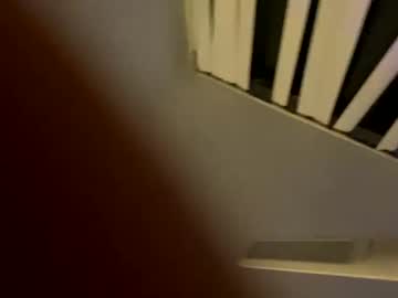 girl Sex Cam Girls That Love To Be On Top with pradabunni