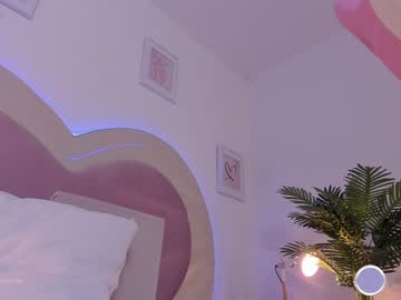 girl Sex Cam Girls That Love To Be On Top with danii_xoxo