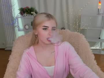 girl Sex Cam Girls That Love To Be On Top with nika_queen__