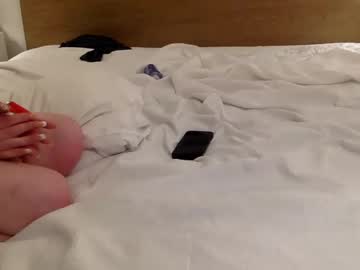 couple Sex Cam Girls That Love To Be On Top with lunalynn28