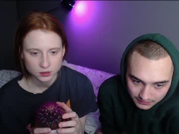 couple Sex Cam Girls That Love To Be On Top with purplebeawer