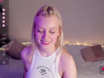 girl Sex Cam Girls That Love To Be On Top with molly_blooom