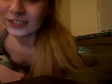 girl Sex Cam Girls That Love To Be On Top with klevans23