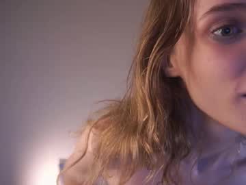 girl Sex Cam Girls That Love To Be On Top with monaelin
