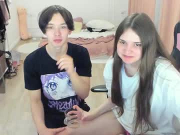 couple Sex Cam Girls That Love To Be On Top with iamcassidy