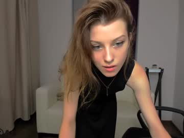 girl Sex Cam Girls That Love To Be On Top with flossie_candy