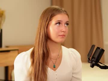 girl Sex Cam Girls That Love To Be On Top with elvinagallamore