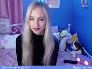 girl Sex Cam Girls That Love To Be On Top with prettygirl_elly