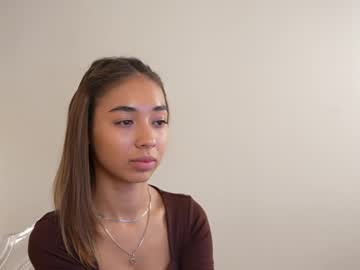 girl Sex Cam Girls That Love To Be On Top with y_a_s_m_i_n_a
