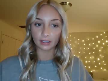 girl Sex Cam Girls That Love To Be On Top with aspenaries